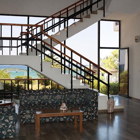 Lymiatis Beach Hotel 卡尔帕索斯 外观 照片