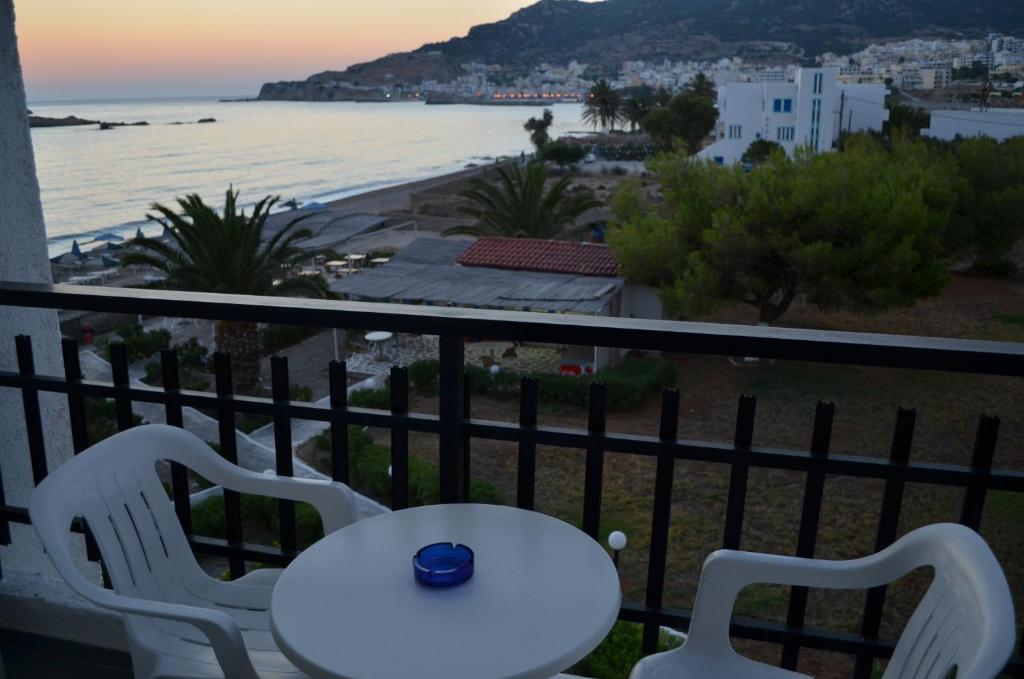 Lymiatis Beach Hotel 卡尔帕索斯 外观 照片